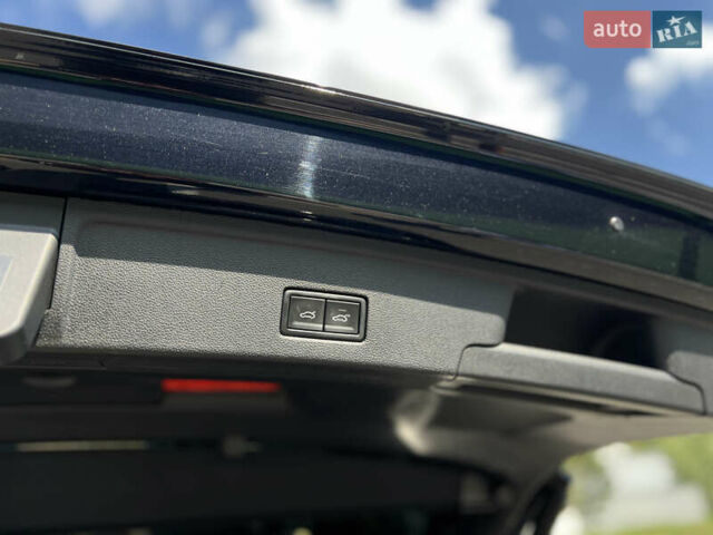 Черный Фольксваген Туарег, объемом двигателя 3 л и пробегом 171 тыс. км за 51999 $, фото 32 на Automoto.ua
