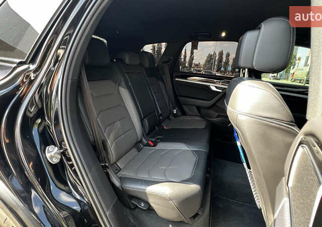 Черный Фольксваген Туарег, объемом двигателя 3 л и пробегом 171 тыс. км за 51999 $, фото 36 на Automoto.ua