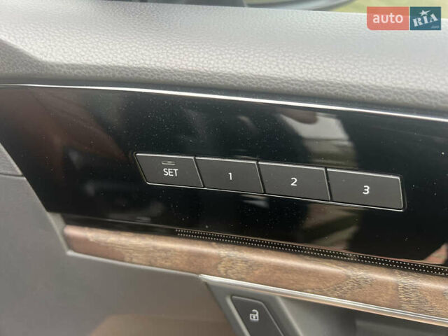 Черный Фольксваген Туарег, объемом двигателя 3 л и пробегом 142 тыс. км за 53700 $, фото 11 на Automoto.ua