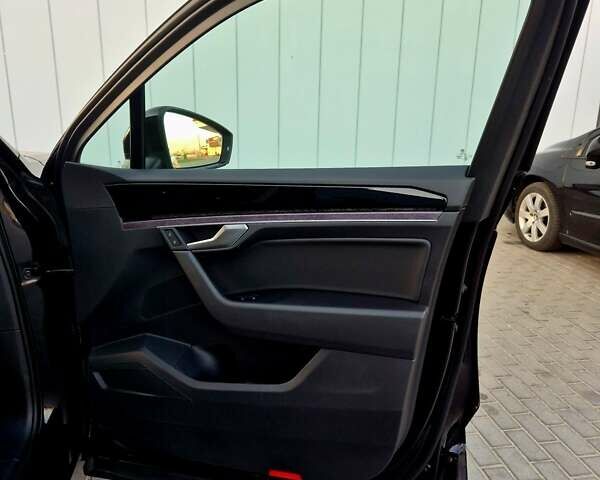 Черный Фольксваген Туарег, объемом двигателя 2.97 л и пробегом 214 тыс. км за 41900 $, фото 13 на Automoto.ua