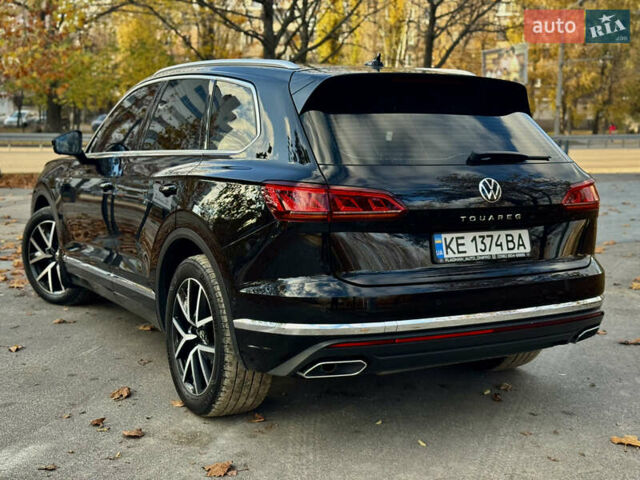 Черный Фольксваген Туарег, объемом двигателя 2.97 л и пробегом 108 тыс. км за 58500 $, фото 3 на Automoto.ua