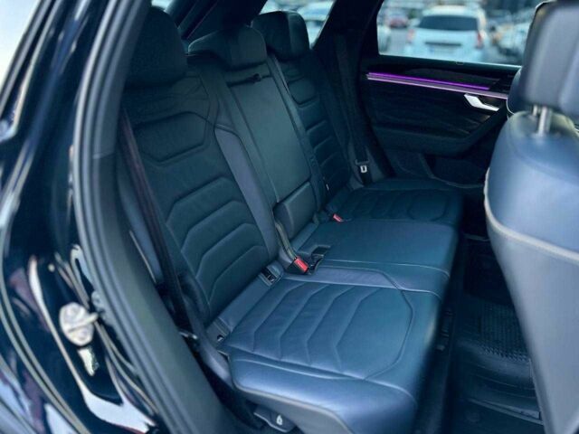 Черный Фольксваген Туарег, объемом двигателя 3 л и пробегом 74 тыс. км за 68700 $, фото 22 на Automoto.ua