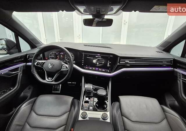 Чорний Фольксваген Туарег, об'ємом двигуна 2.97 л та пробігом 62 тис. км за 61200 $, фото 8 на Automoto.ua