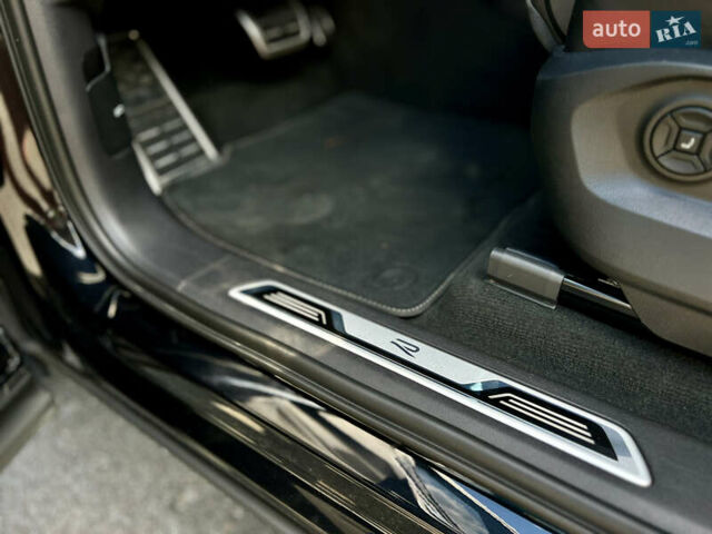 Черный Фольксваген Туарег, объемом двигателя 3 л и пробегом 171 тыс. км за 51999 $, фото 23 на Automoto.ua