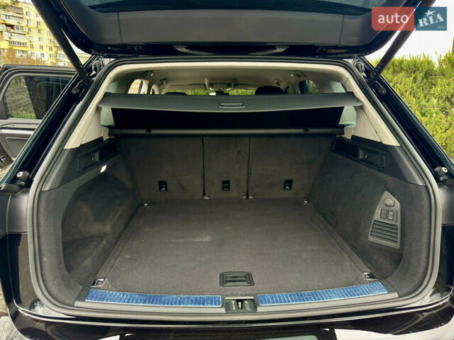 Черный Фольксваген Туарег, объемом двигателя 2.97 л и пробегом 108 тыс. км за 58500 $, фото 63 на Automoto.ua