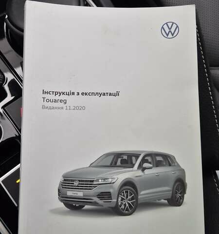Чорний Фольксваген Туарег, об'ємом двигуна 2.97 л та пробігом 62 тис. км за 61200 $, фото 37 на Automoto.ua