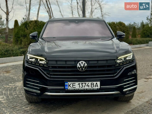 Черный Фольксваген Туарег, объемом двигателя 2.97 л и пробегом 108 тыс. км за 58500 $, фото 21 на Automoto.ua