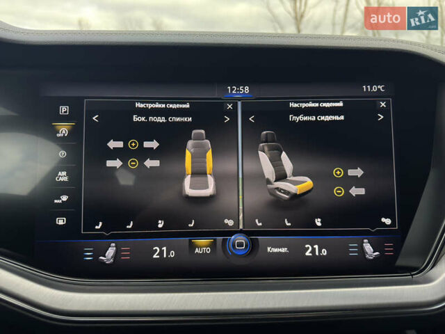 Черный Фольксваген Туарег, объемом двигателя 2.97 л и пробегом 108 тыс. км за 58500 $, фото 56 на Automoto.ua