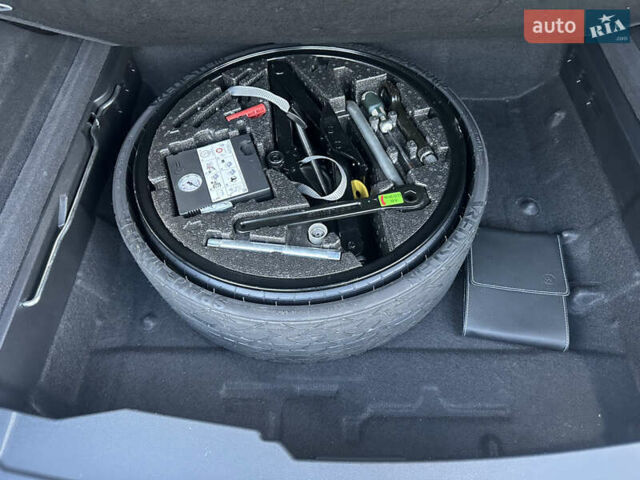 Черный Фольксваген Туарег, объемом двигателя 2.97 л и пробегом 161 тыс. км за 52500 $, фото 91 на Automoto.ua