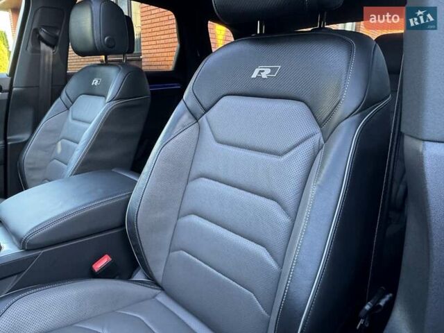 Чорний Фольксваген Туарег, об'ємом двигуна 2.97 л та пробігом 105 тис. км за 61500 $, фото 31 на Automoto.ua