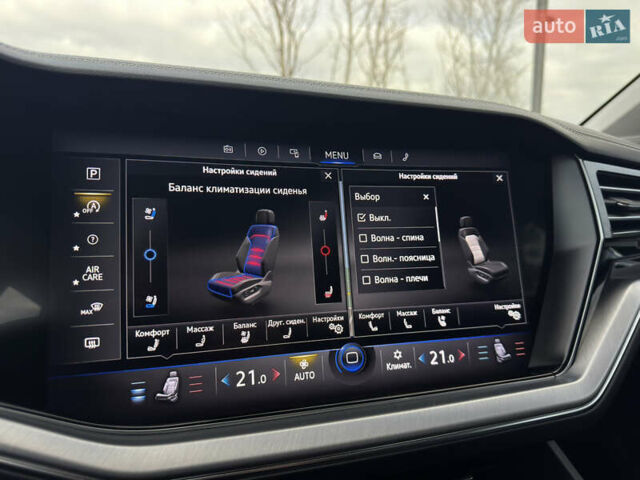 Черный Фольксваген Туарег, объемом двигателя 2.97 л и пробегом 108 тыс. км за 58500 $, фото 52 на Automoto.ua