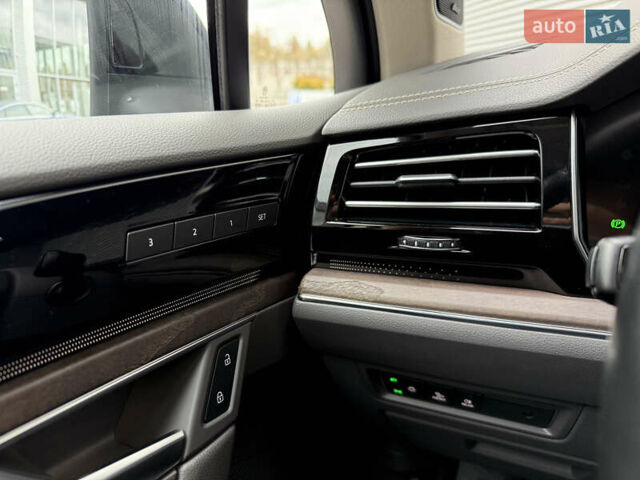 Черный Фольксваген Туарег, объемом двигателя 3 л и пробегом 140 тыс. км за 57999 $, фото 73 на Automoto.ua