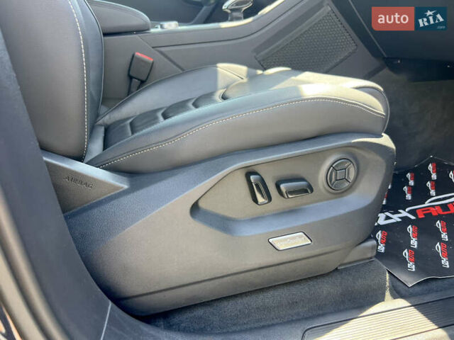 Черный Фольксваген Туарег, объемом двигателя 3 л и пробегом 143 тыс. км за 46000 $, фото 44 на Automoto.ua