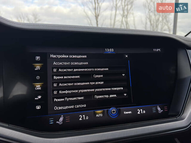 Черный Фольксваген Туарег, объемом двигателя 2.97 л и пробегом 108 тыс. км за 58500 $, фото 45 на Automoto.ua