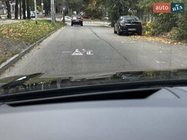 Черный Фольксваген Туарег, объемом двигателя 2.97 л и пробегом 108 тыс. км за 58500 $, фото 37 на Automoto.ua