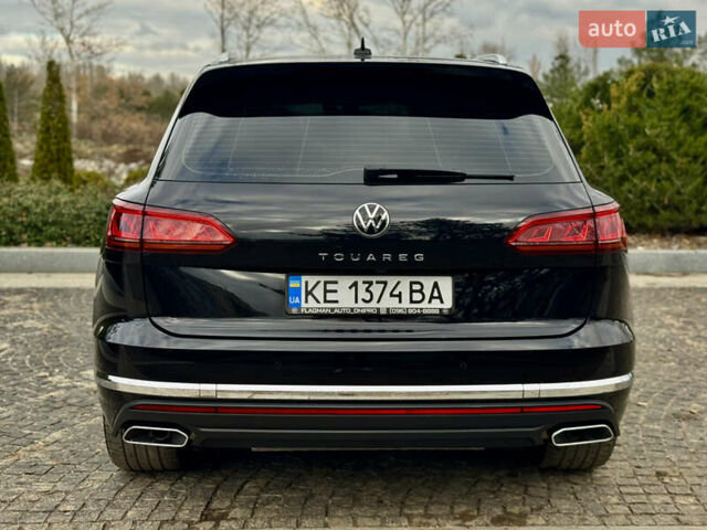 Черный Фольксваген Туарег, объемом двигателя 2.97 л и пробегом 108 тыс. км за 58500 $, фото 10 на Automoto.ua