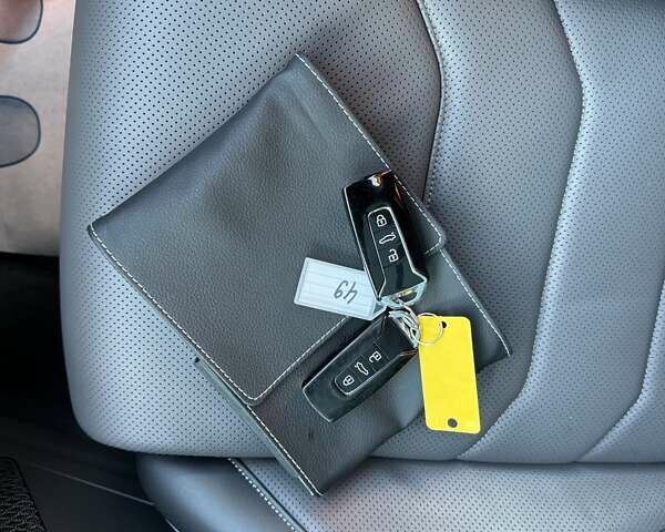 Чорний Фольксваген Туарег, об'ємом двигуна 2.97 л та пробігом 105 тис. км за 61500 $, фото 84 на Automoto.ua