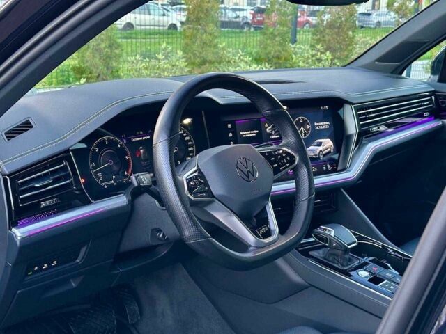 Черный Фольксваген Туарег, объемом двигателя 3 л и пробегом 74 тыс. км за 68700 $, фото 16 на Automoto.ua