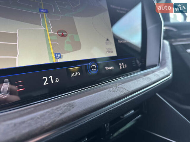 Черный Фольксваген Туарег, объемом двигателя 2.97 л и пробегом 161 тыс. км за 52500 $, фото 64 на Automoto.ua