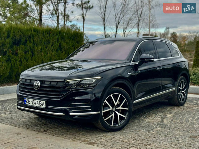 Черный Фольксваген Туарег, объемом двигателя 2.97 л и пробегом 108 тыс. км за 58500 $, фото 19 на Automoto.ua
