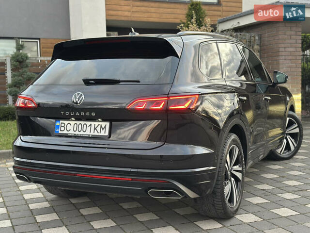 Черный Фольксваген Туарег, объемом двигателя 2.97 л и пробегом 161 тыс. км за 52500 $, фото 32 на Automoto.ua