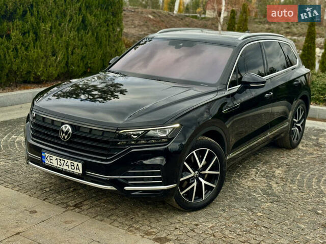 Черный Фольксваген Туарег, объемом двигателя 2.97 л и пробегом 108 тыс. км за 58500 $, фото 17 на Automoto.ua