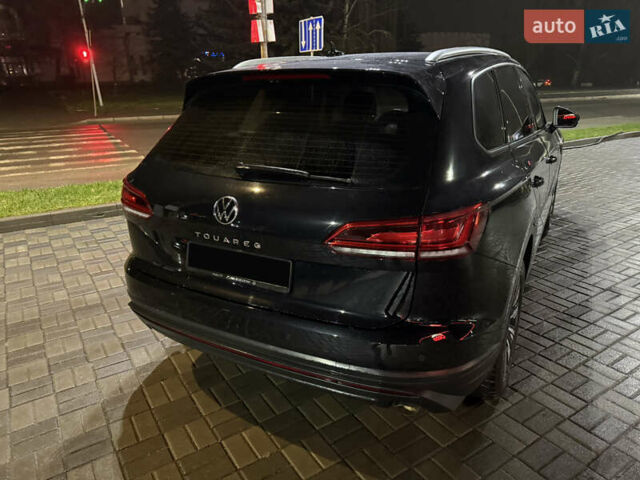 Черный Фольксваген Туарег, объемом двигателя 2.97 л и пробегом 134 тыс. км за 46000 $, фото 11 на Automoto.ua