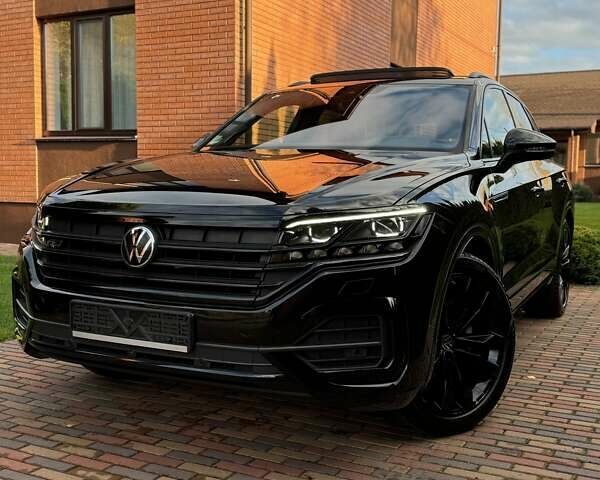 Чорний Фольксваген Туарег, об'ємом двигуна 2.97 л та пробігом 105 тис. км за 61500 $, фото 1 на Automoto.ua