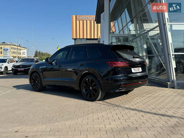 Черный Фольксваген Туарег, объемом двигателя 2.97 л и пробегом 114 тыс. км за 57900 $, фото 4 на Automoto.ua