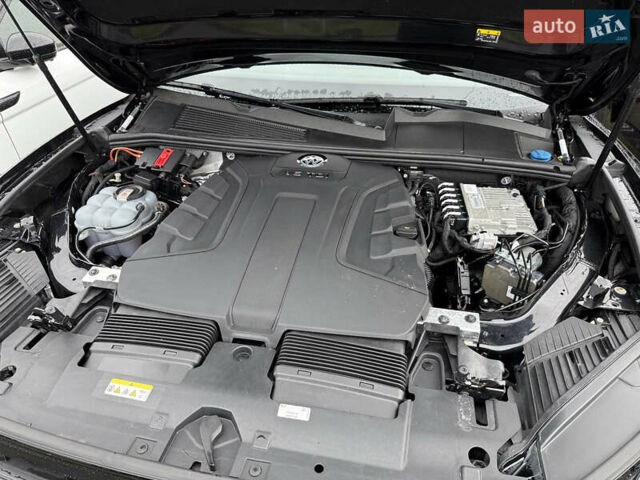 Черный Фольксваген Туарег, объемом двигателя 3 л и пробегом 140 тыс. км за 57999 $, фото 82 на Automoto.ua