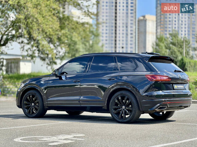 Черный Фольксваген Туарег, объемом двигателя 3 л и пробегом 171 тыс. км за 51999 $, фото 9 на Automoto.ua