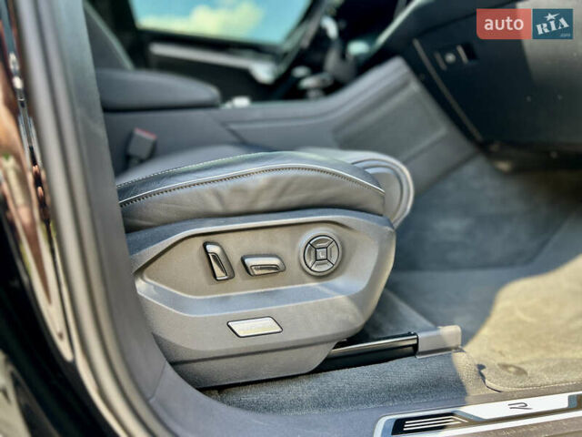 Черный Фольксваген Туарег, объемом двигателя 3 л и пробегом 171 тыс. км за 51999 $, фото 39 на Automoto.ua