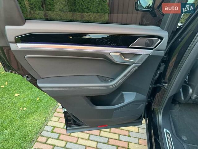 Чорний Фольксваген Туарег, об'ємом двигуна 2.97 л та пробігом 105 тис. км за 61500 $, фото 73 на Automoto.ua