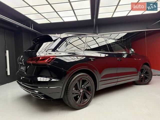 Чорний Фольксваген Туарег, об'ємом двигуна 3 л та пробігом 154 тис. км за 56900 $, фото 14 на Automoto.ua