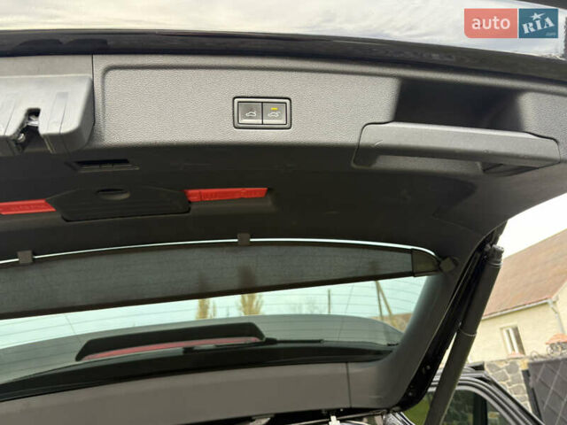 Черный Фольксваген Туарег, объемом двигателя 2.97 л и пробегом 133 тыс. км за 46900 $, фото 26 на Automoto.ua