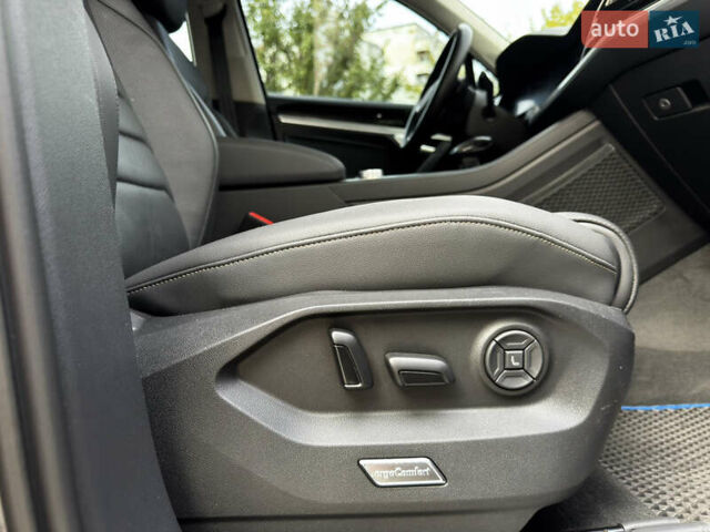 Чорний Фольксваген Туарег, об'ємом двигуна 2.97 л та пробігом 108 тис. км за 57800 $, фото 22 на Automoto.ua