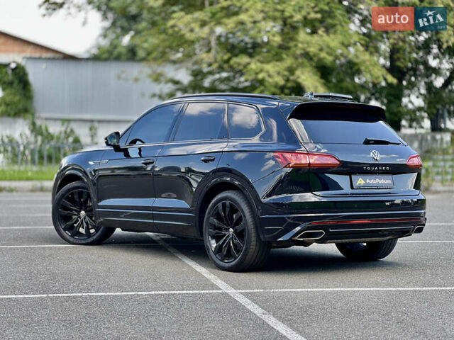 Черный Фольксваген Туарег, объемом двигателя 3 л и пробегом 171 тыс. км за 51999 $, фото 2 на Automoto.ua