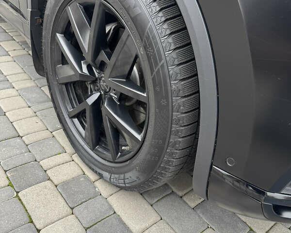 Черный Фольксваген Туарег, объемом двигателя 2.97 л и пробегом 186 тыс. км за 53000 $, фото 5 на Automoto.ua