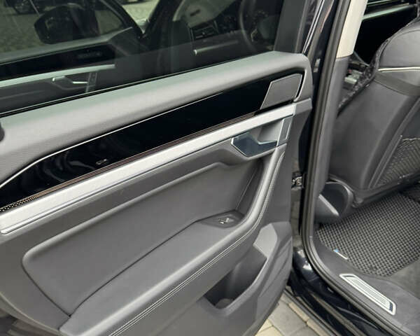 Черный Фольксваген Туарег, объемом двигателя 2.97 л и пробегом 186 тыс. км за 53000 $, фото 25 на Automoto.ua