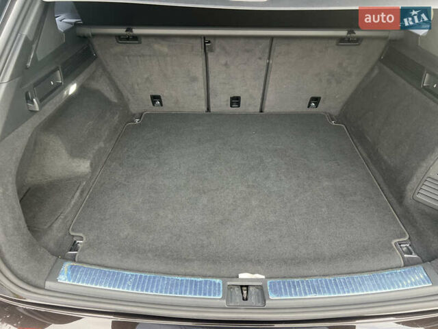 Черный Фольксваген Туарег, объемом двигателя 3 л и пробегом 142 тыс. км за 53700 $, фото 14 на Automoto.ua