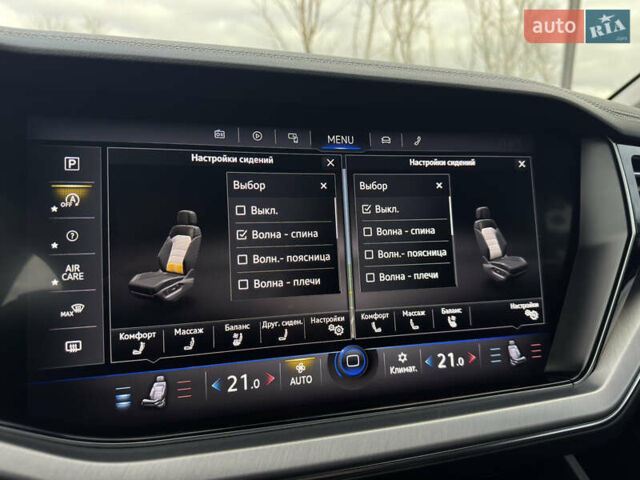 Черный Фольксваген Туарег, объемом двигателя 2.97 л и пробегом 108 тыс. км за 58500 $, фото 53 на Automoto.ua