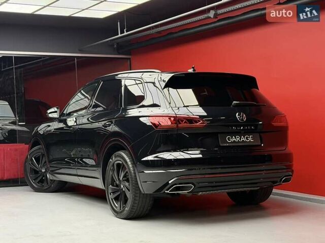 Чорний Фольксваген Туарег, об'ємом двигуна 3 л та пробігом 154 тис. км за 56900 $, фото 21 на Automoto.ua