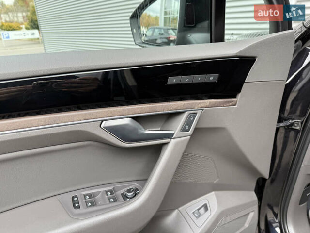 Черный Фольксваген Туарег, объемом двигателя 3 л и пробегом 140 тыс. км за 57999 $, фото 58 на Automoto.ua