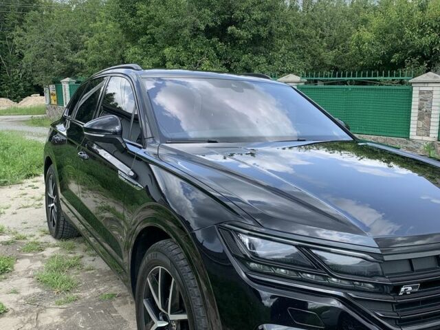 Черный Фольксваген Туарег, объемом двигателя 3 л и пробегом 240 тыс. км за 50000 $, фото 2 на Automoto.ua