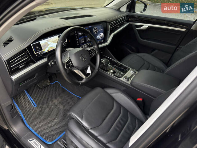 Чорний Фольксваген Туарег, об'ємом двигуна 2.97 л та пробігом 108 тис. км за 57800 $, фото 32 на Automoto.ua