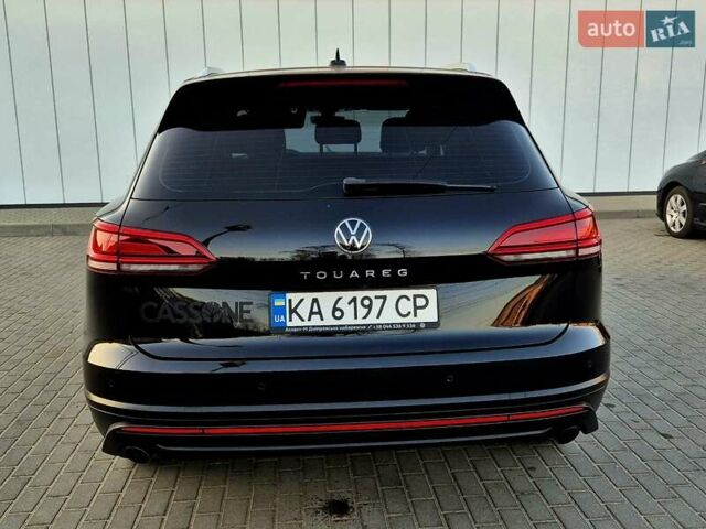 Черный Фольксваген Туарег, объемом двигателя 2.97 л и пробегом 214 тыс. км за 41900 $, фото 3 на Automoto.ua