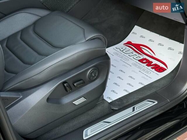 Черный Фольксваген Туарег, объемом двигателя 3 л и пробегом 142 тыс. км за 55999 $, фото 80 на Automoto.ua