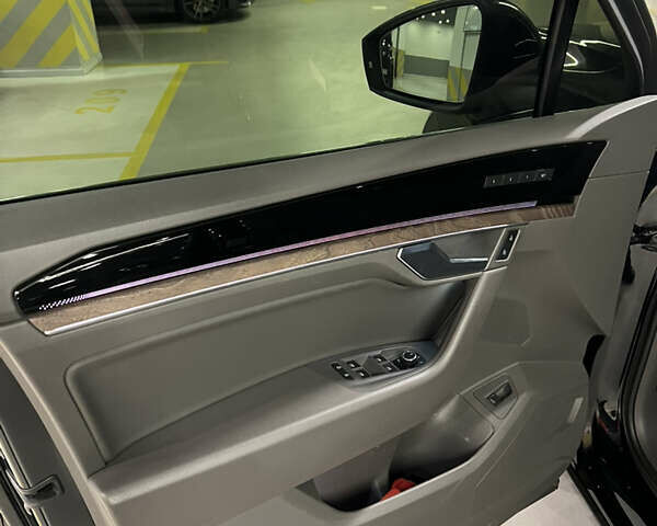 Черный Фольксваген Туарег, объемом двигателя 3 л и пробегом 75 тыс. км за 66500 $, фото 8 на Automoto.ua