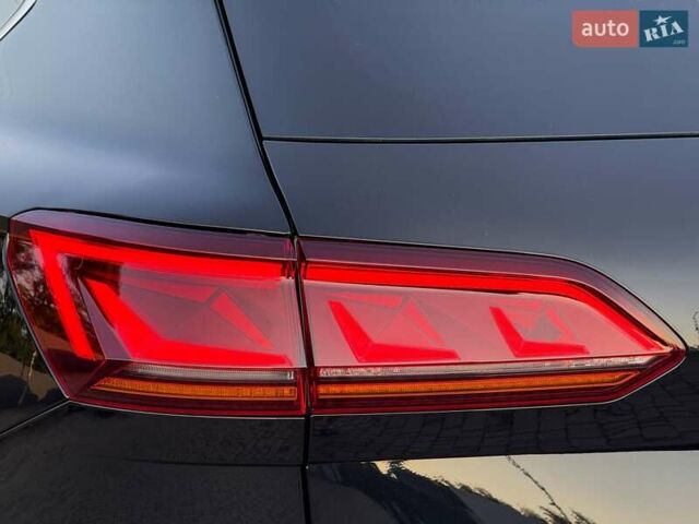 Черный Фольксваген Туарег, объемом двигателя 3 л и пробегом 142 тыс. км за 55999 $, фото 20 на Automoto.ua