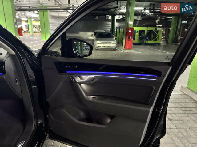 Черный Фольксваген Туарег, объемом двигателя 2.99 л и пробегом 9 тыс. км за 64000 $, фото 35 на Automoto.ua